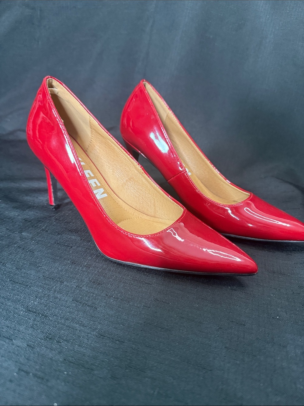 KAYLEEN By Los Angeles Red Patent Pointed-Toe Stiletto Pumps Size 7